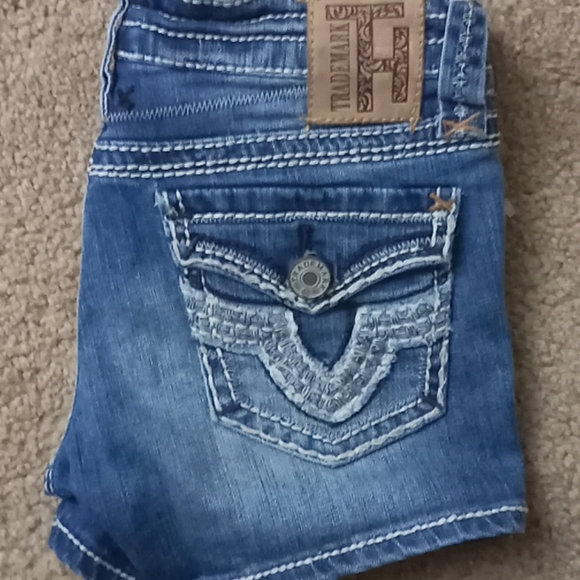 Trademark H shorts 26R - Picture 4 of 4